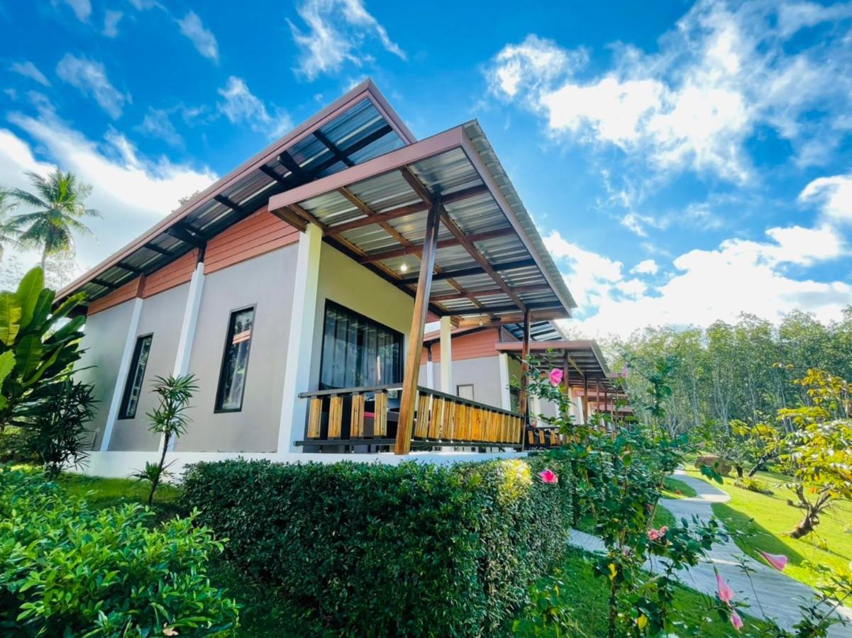 Phurin Thara Resort Koh Lanta Exterior foto